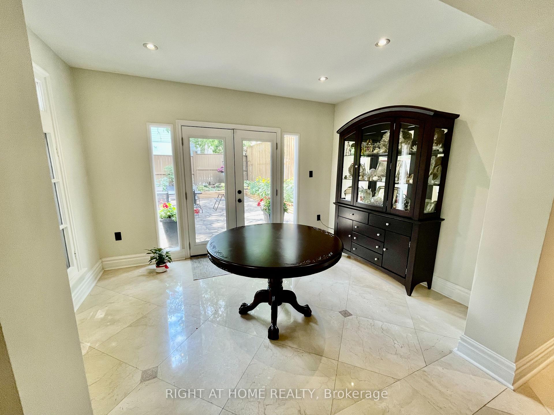 Photo 17 of 2 Chadwick Avenue, Toronto, Forest Hill South — HOMEH