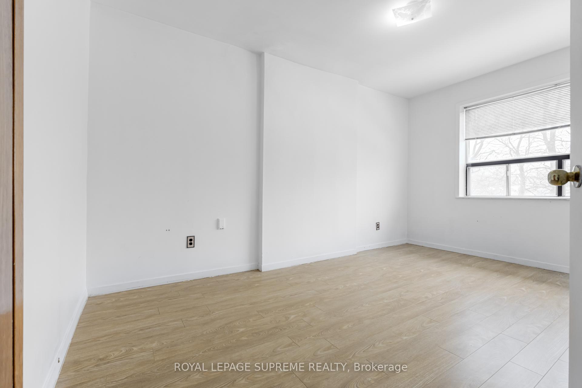Photo 13 of Unit Upper, 429 Grace Street, Toronto, The Annex — HOMEH