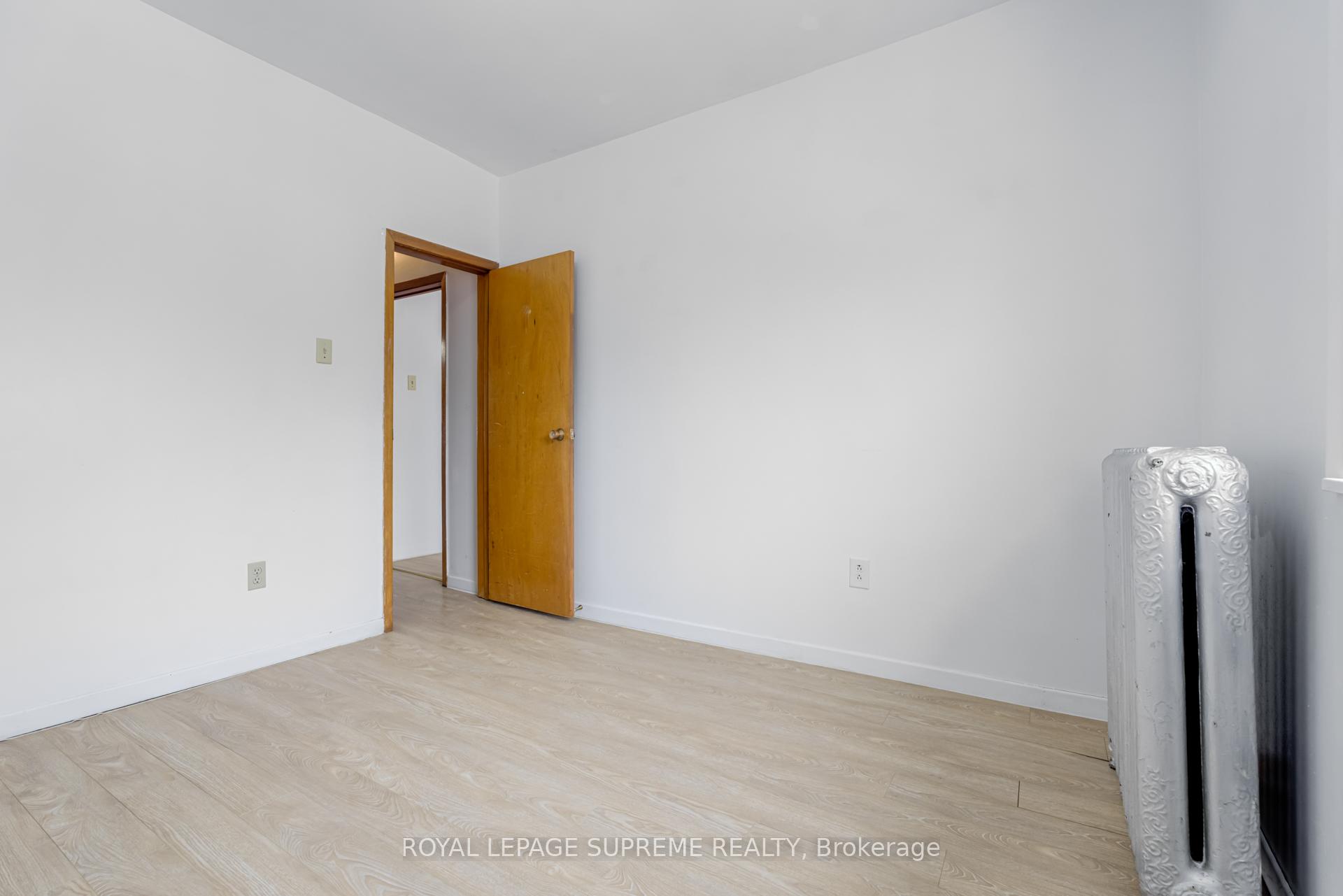Photo 23 of Unit Upper, 429 Grace Street, Toronto, The Annex — HOMEH
