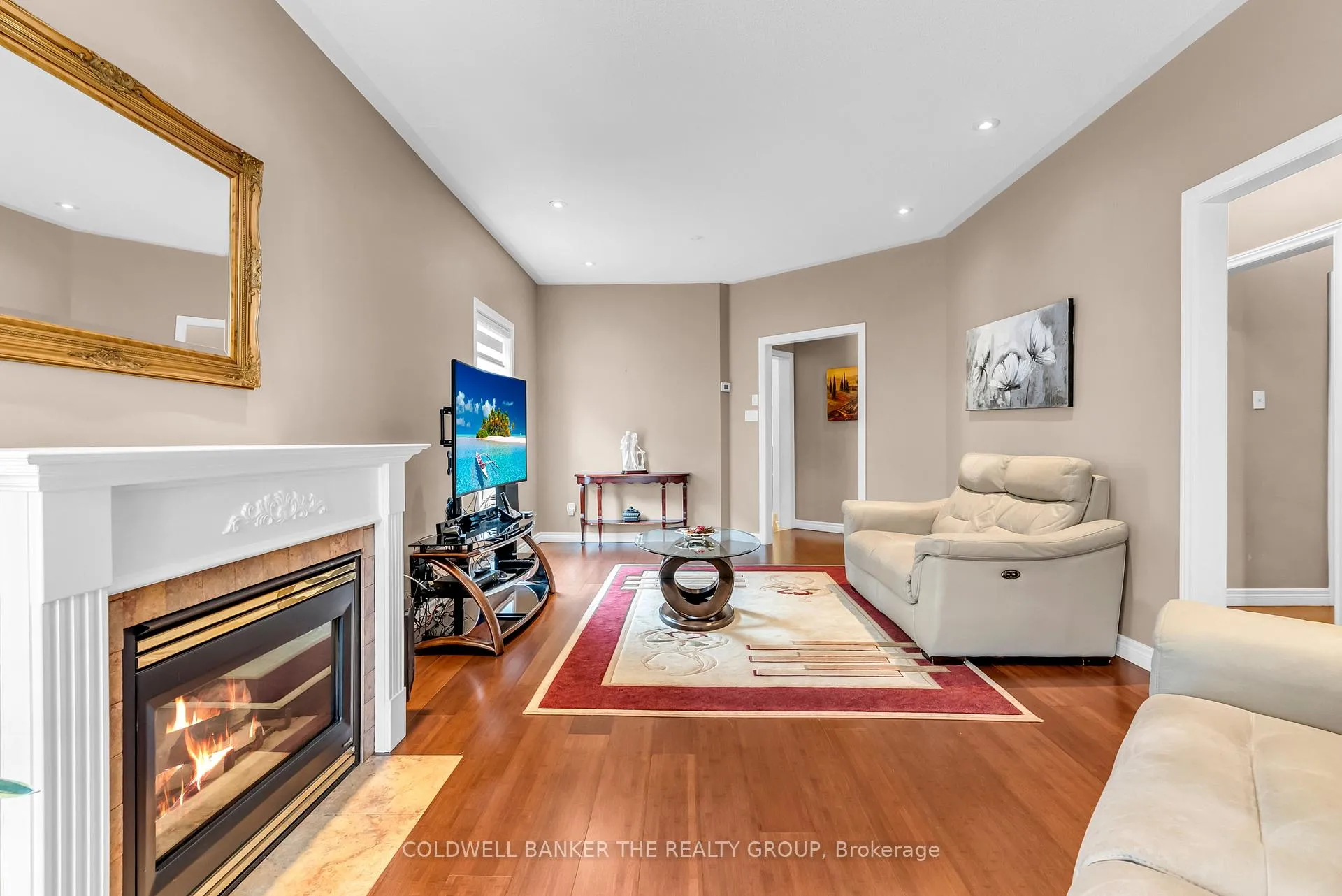 Photo 10 of 32 Robertson Davies Drive, Brampton, Snelgrove — HOMEH