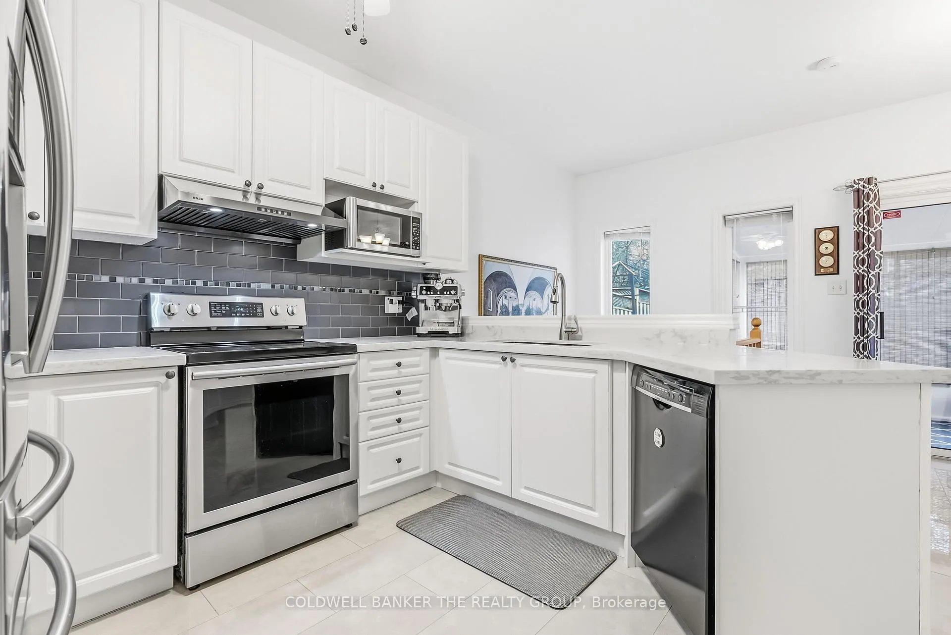 Photo 13 of 32 Robertson Davies Drive, Brampton, Snelgrove — HOMEH