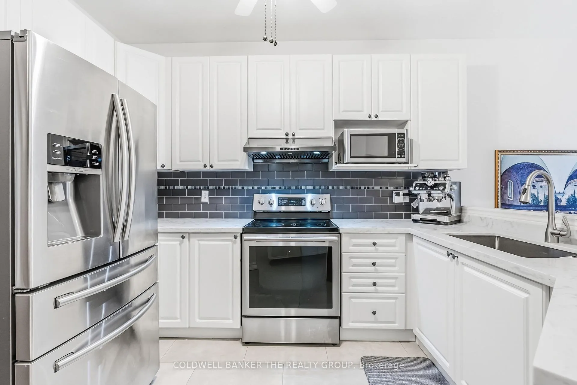 Photo 14 of 32 Robertson Davies Drive, Brampton, Snelgrove — HOMEH
