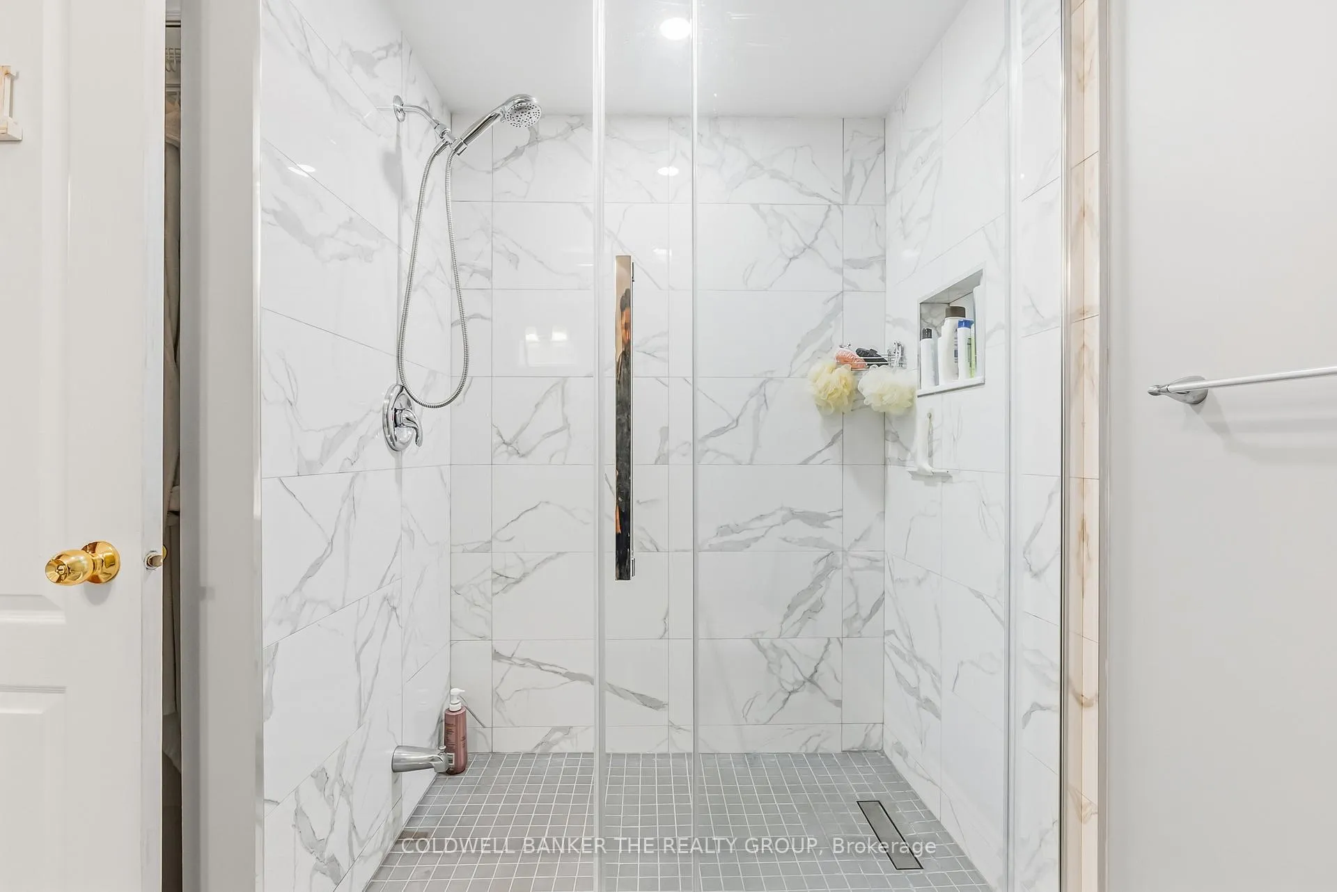 Photo 35 of 32 Robertson Davies Drive, Brampton, Snelgrove — HOMEH