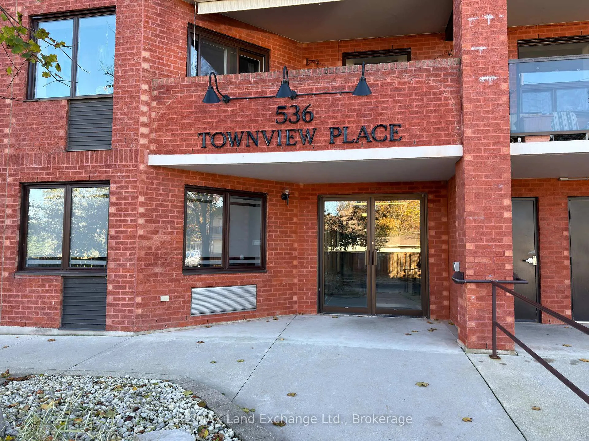Front of Unit 101, 101-536 11th Avenue