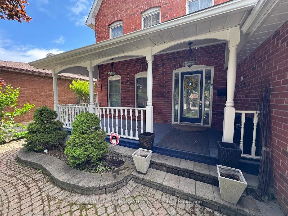 Photo 2 of 23 Linden Crescent, Brampton, Westgate — HOMEH