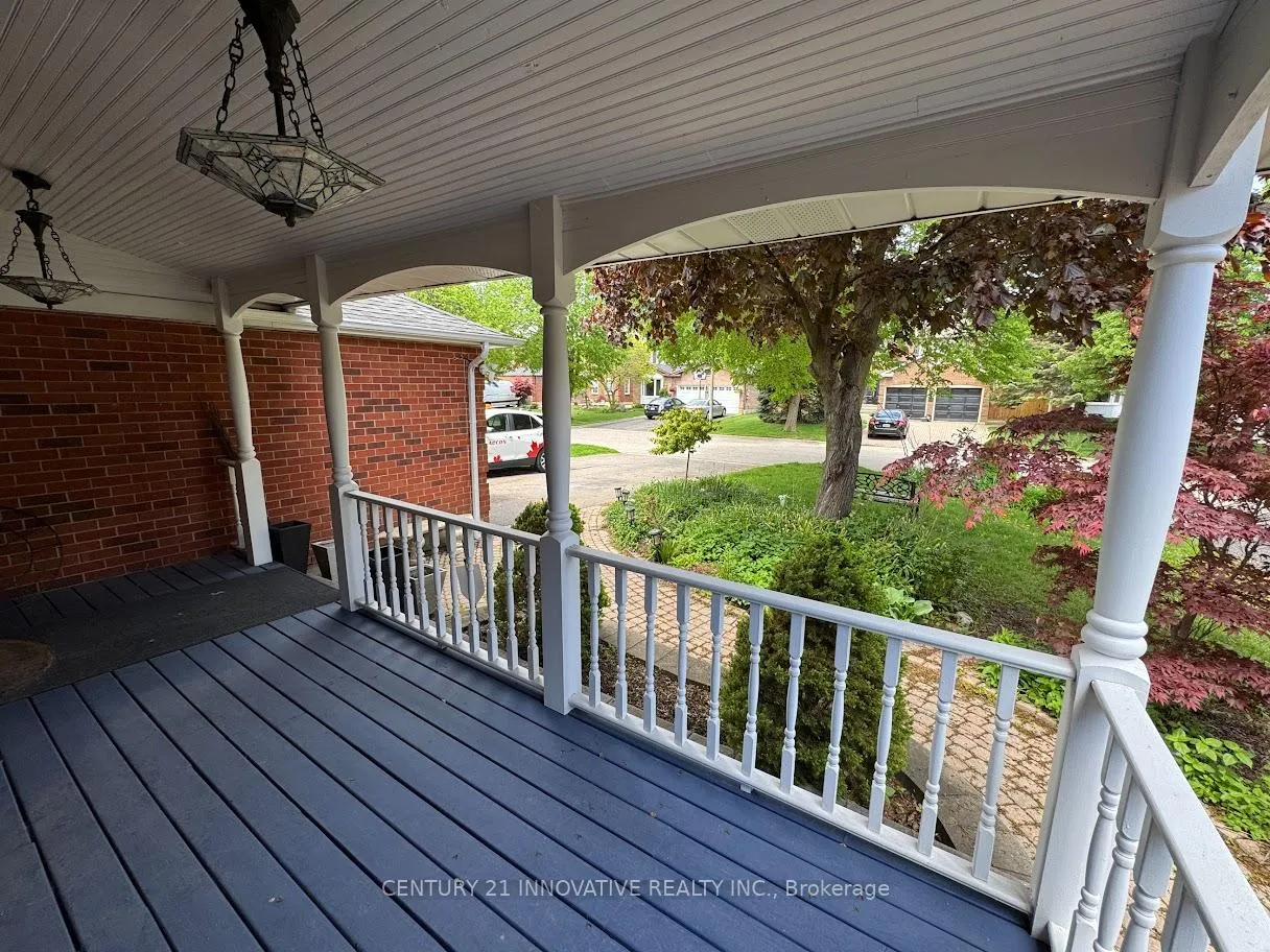 Photo 3 of 23 Linden Crescent, Brampton, Westgate — HOMEH