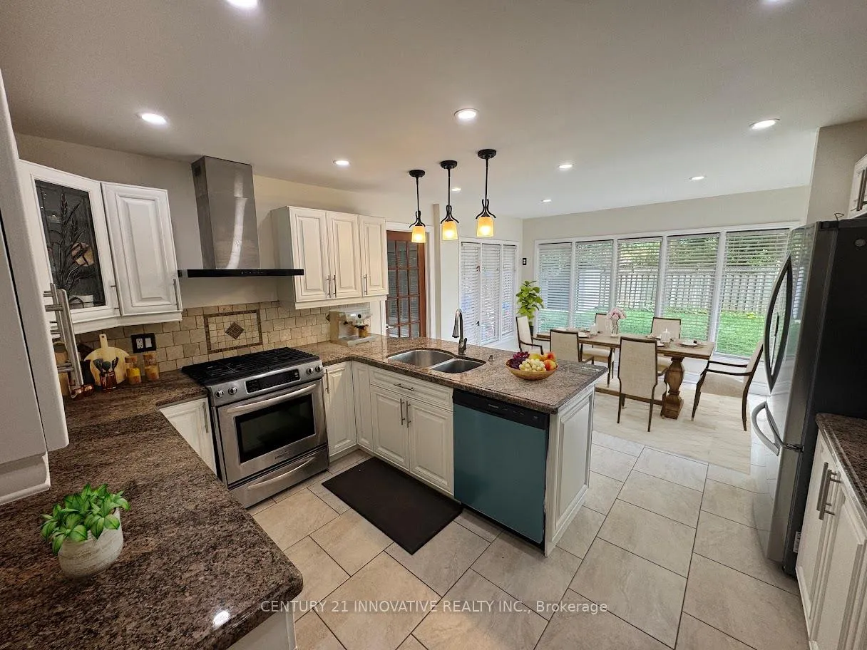 Photo 7 of 23 Linden Crescent, Brampton, Westgate — HOMEH