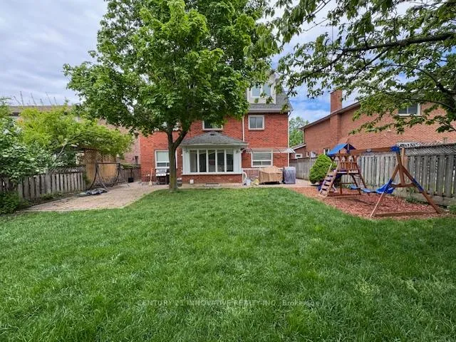 Photo 25 of 23 Linden Crescent, Brampton, Westgate — HOMEH