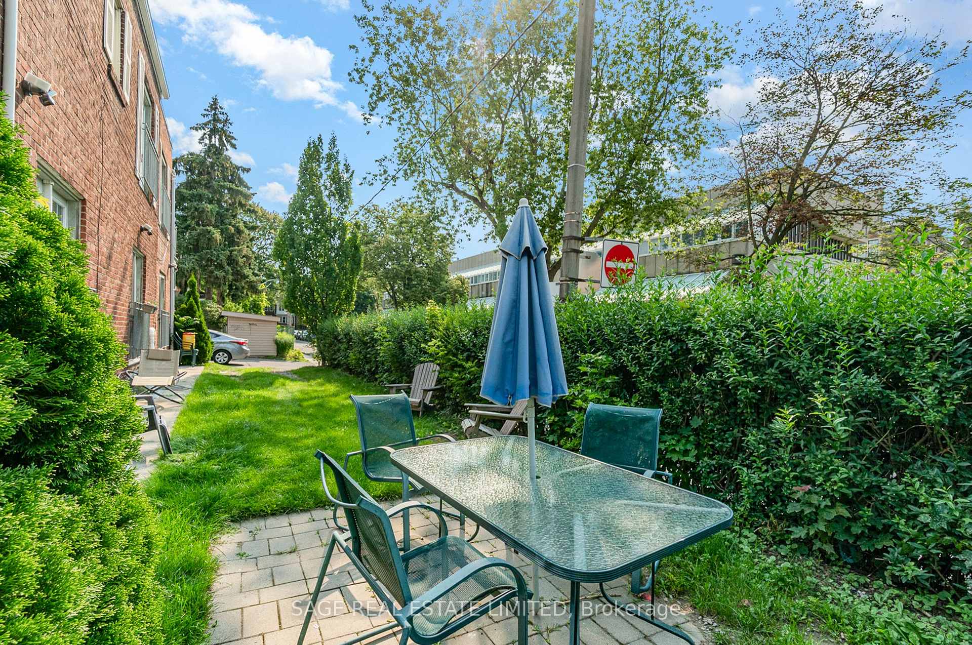 Photo 23 of Unit Upper, 325 Lippincott Street, Toronto, University — HOMEH