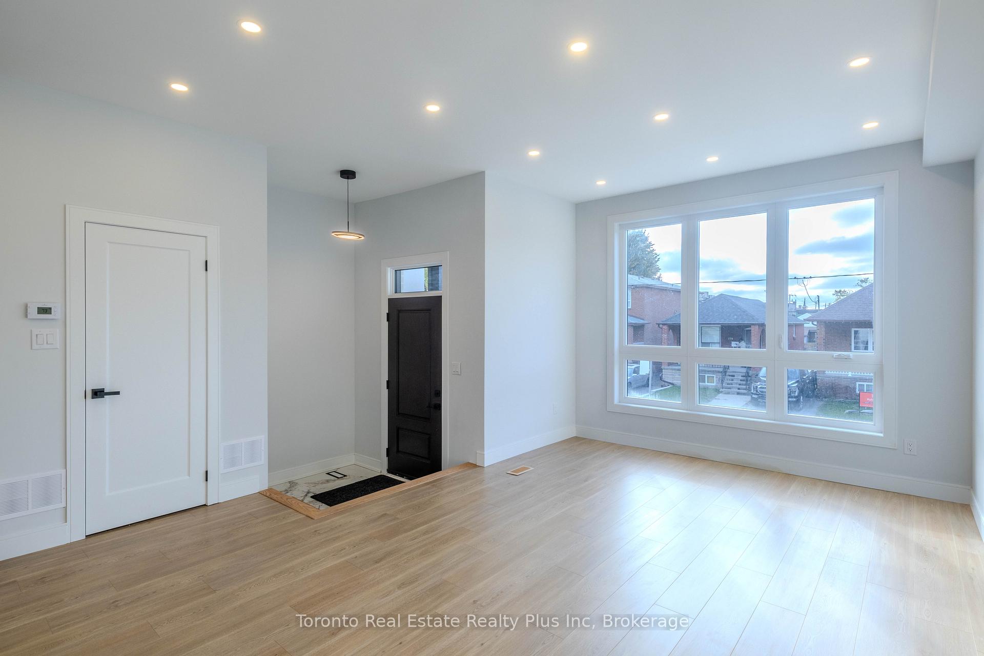 Photo 11 of 223 Robina Ave, Toronto, Oakwood Village — HOMEH
