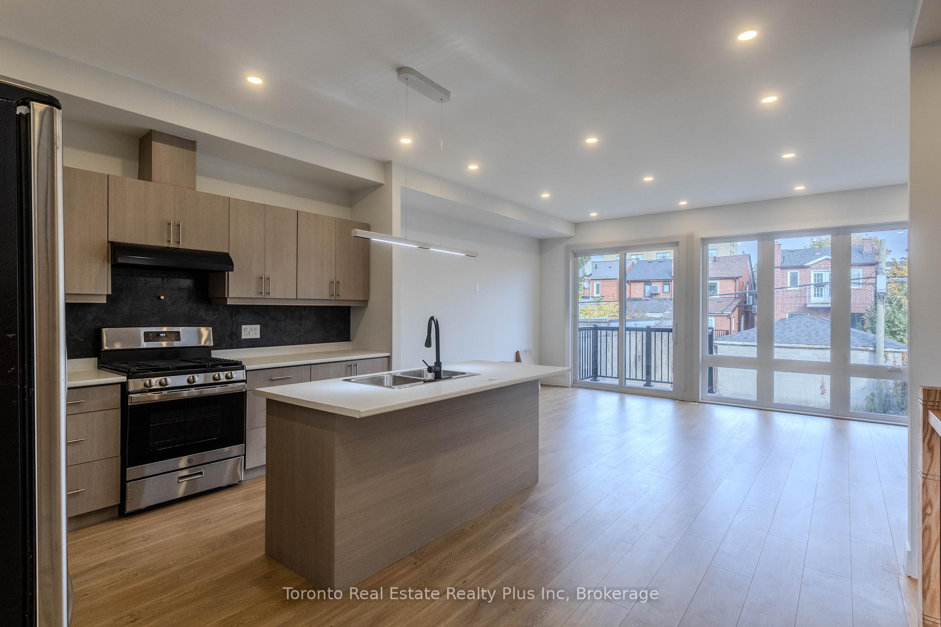 Photo 33 of 223 Robina Ave, Toronto, Oakwood Village — HOMEH
