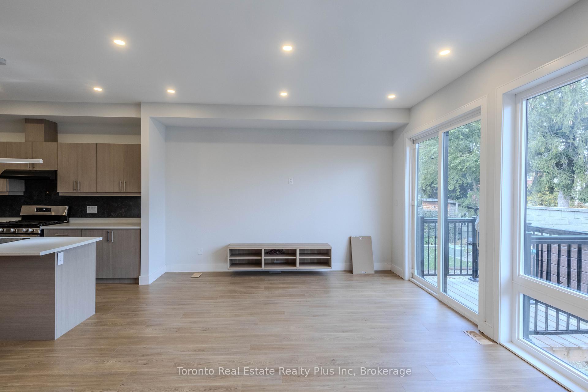 Photo 10 of 223 Robina Ave, Toronto, Oakwood Village — HOMEH