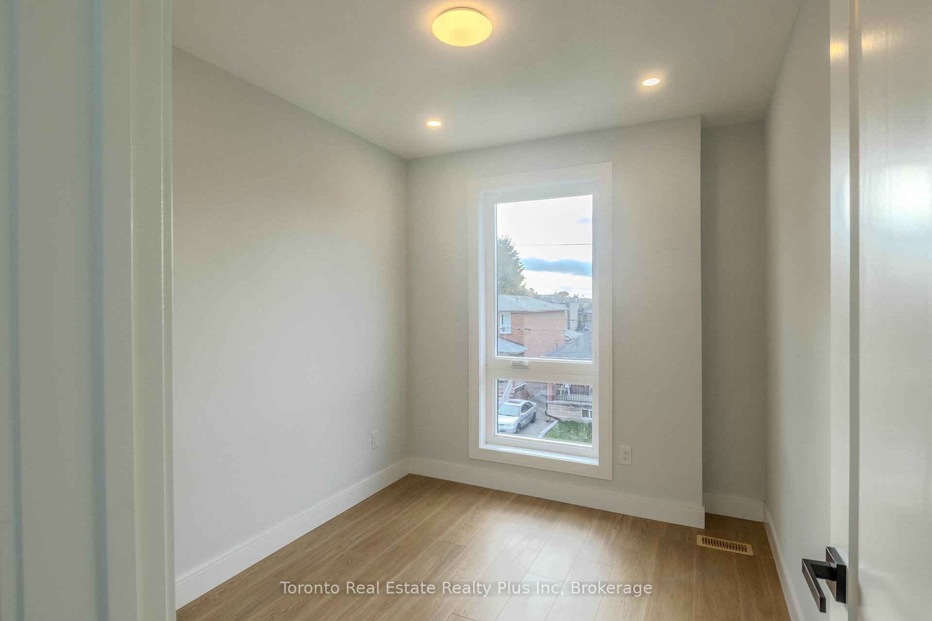 Photo 19 of 223 Robina Ave, Toronto, Oakwood Village — HOMEH