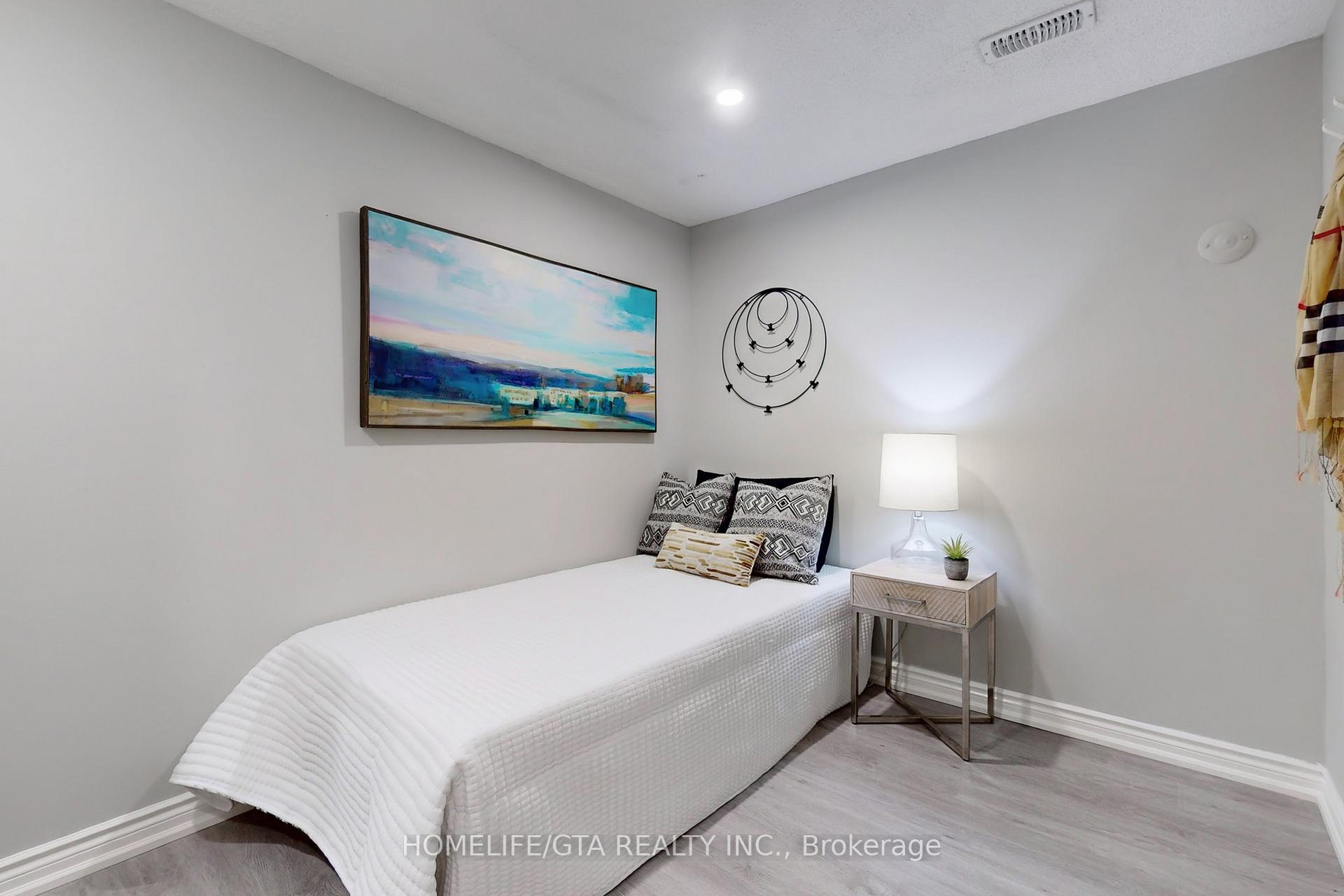 Photo 41 of 16 Woolwick Drive, Scarborough, Woburn — HOMEH