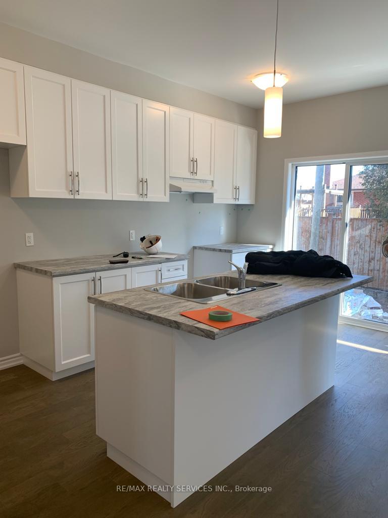 Photo 2 of 224 Morton Street E, Thorold, Allanburg/Thorold South — HOMEH