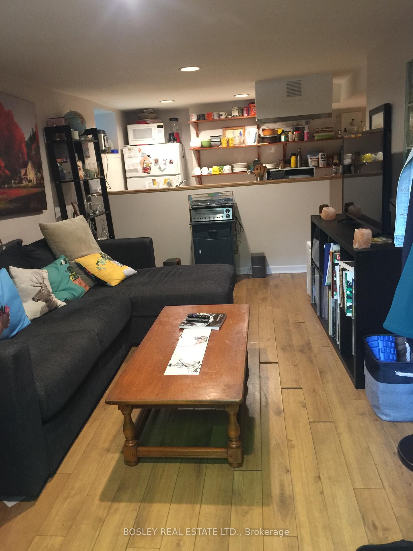 Photo 3 of Unit Lower, 449 Euclid Avenue, Toronto, Palmerston-Little Italy — HOMEH