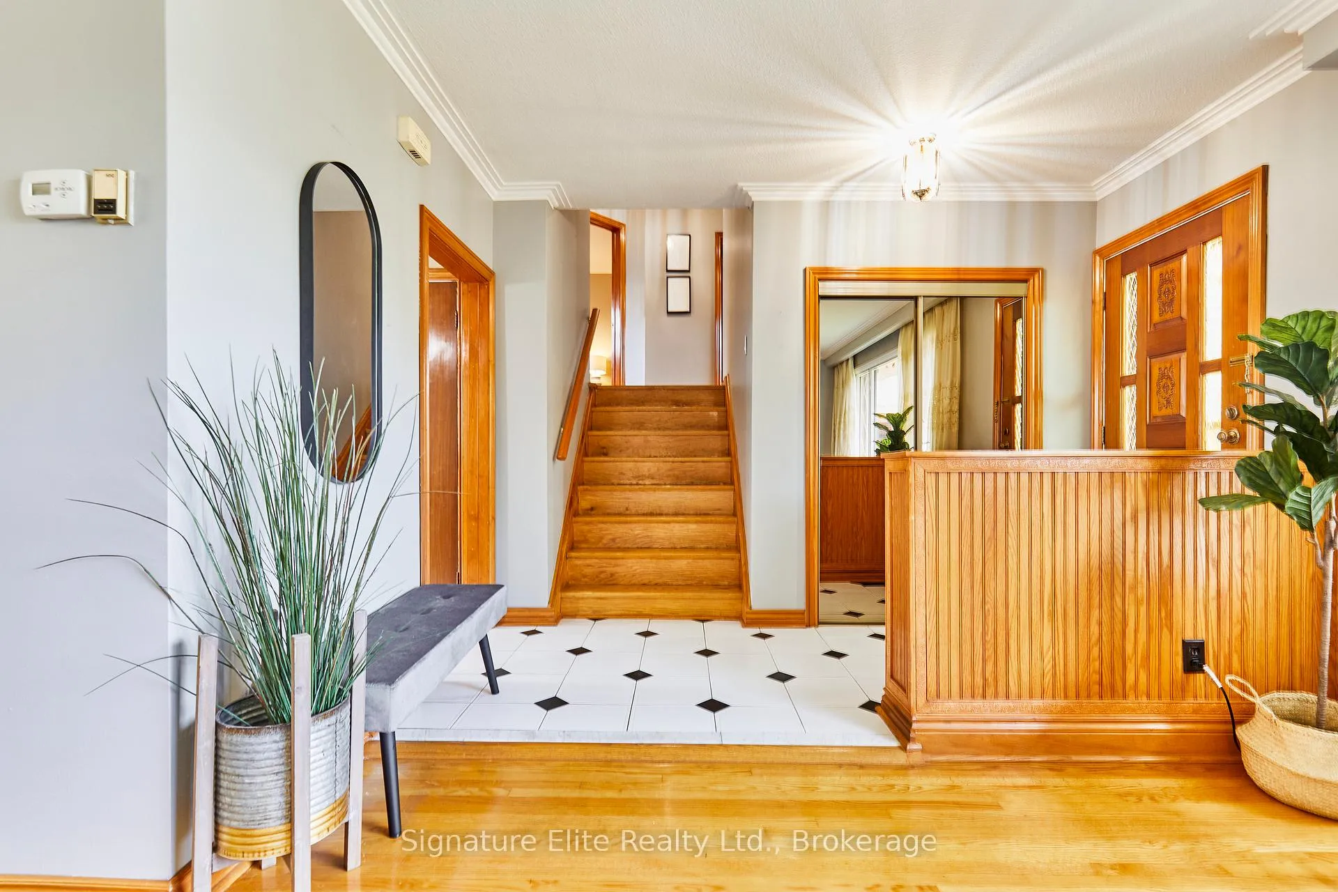 Photo 4 of 4 Cora Crescent, Scarborough, Bendale — HOMEH