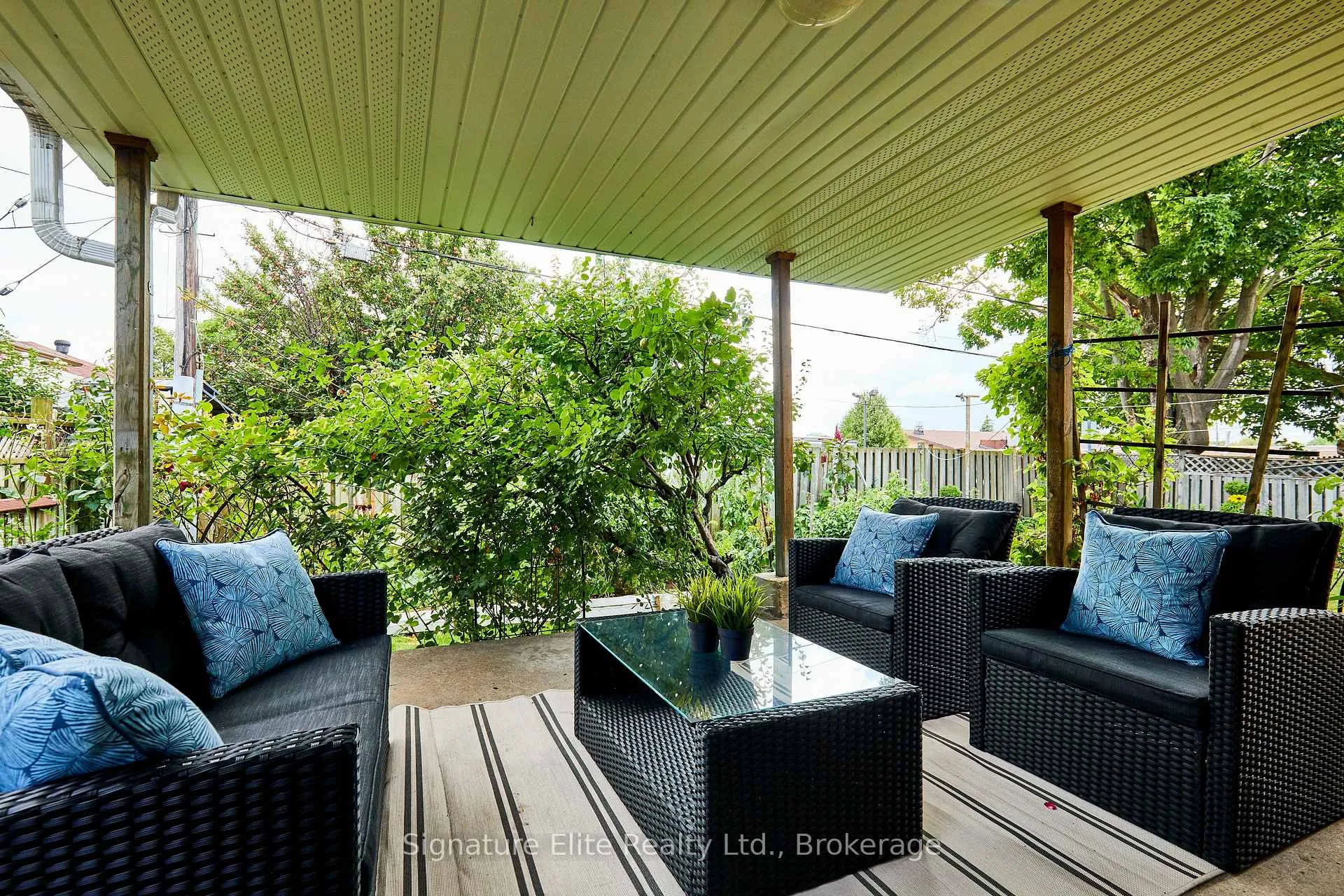 Photo 7 of 4 Cora Crescent, Scarborough, Bendale — HOMEH