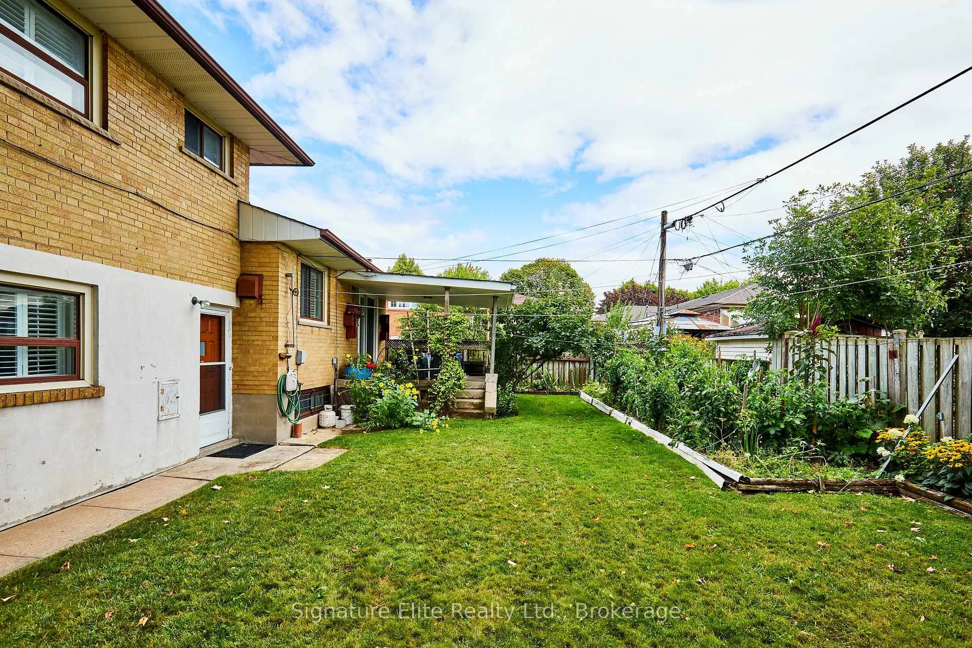 Photo 11 of 4 Cora Crescent, Scarborough, Bendale — HOMEH