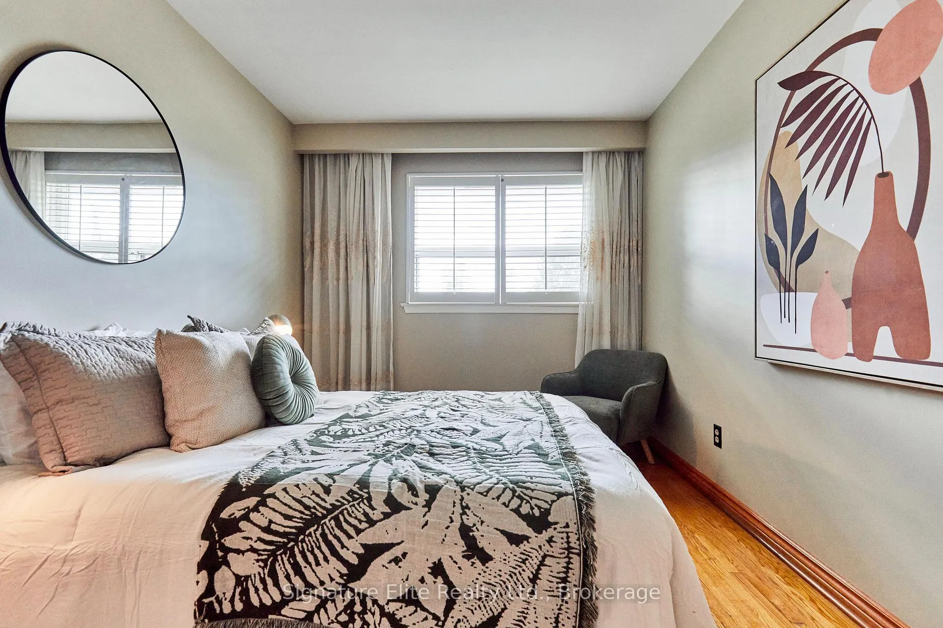 Photo 27 of 4 Cora Crescent, Scarborough, Bendale — HOMEH