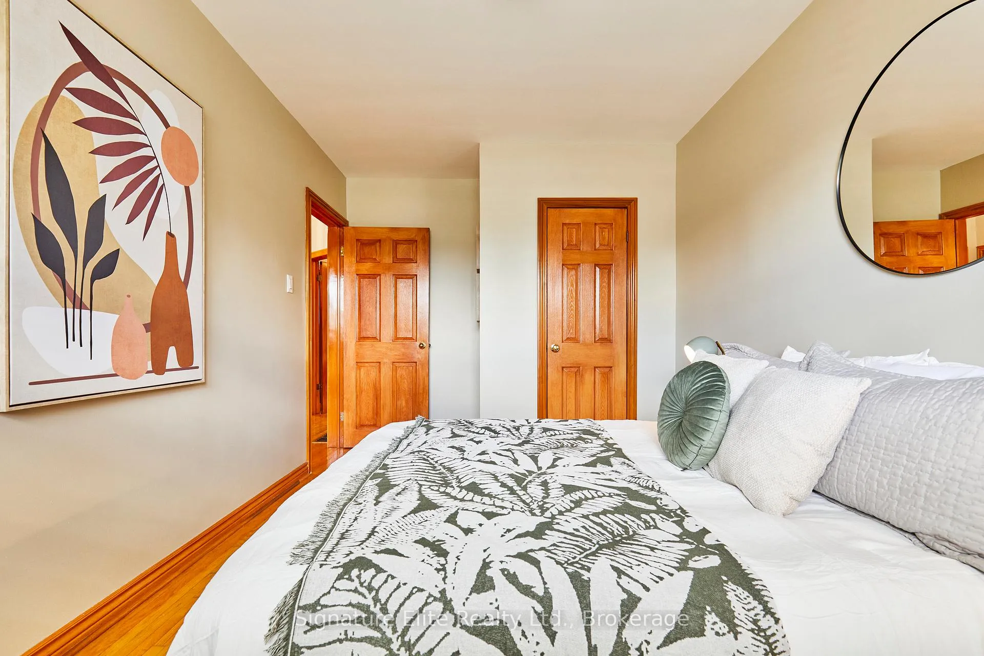 Photo 28 of 4 Cora Crescent, Scarborough, Bendale — HOMEH