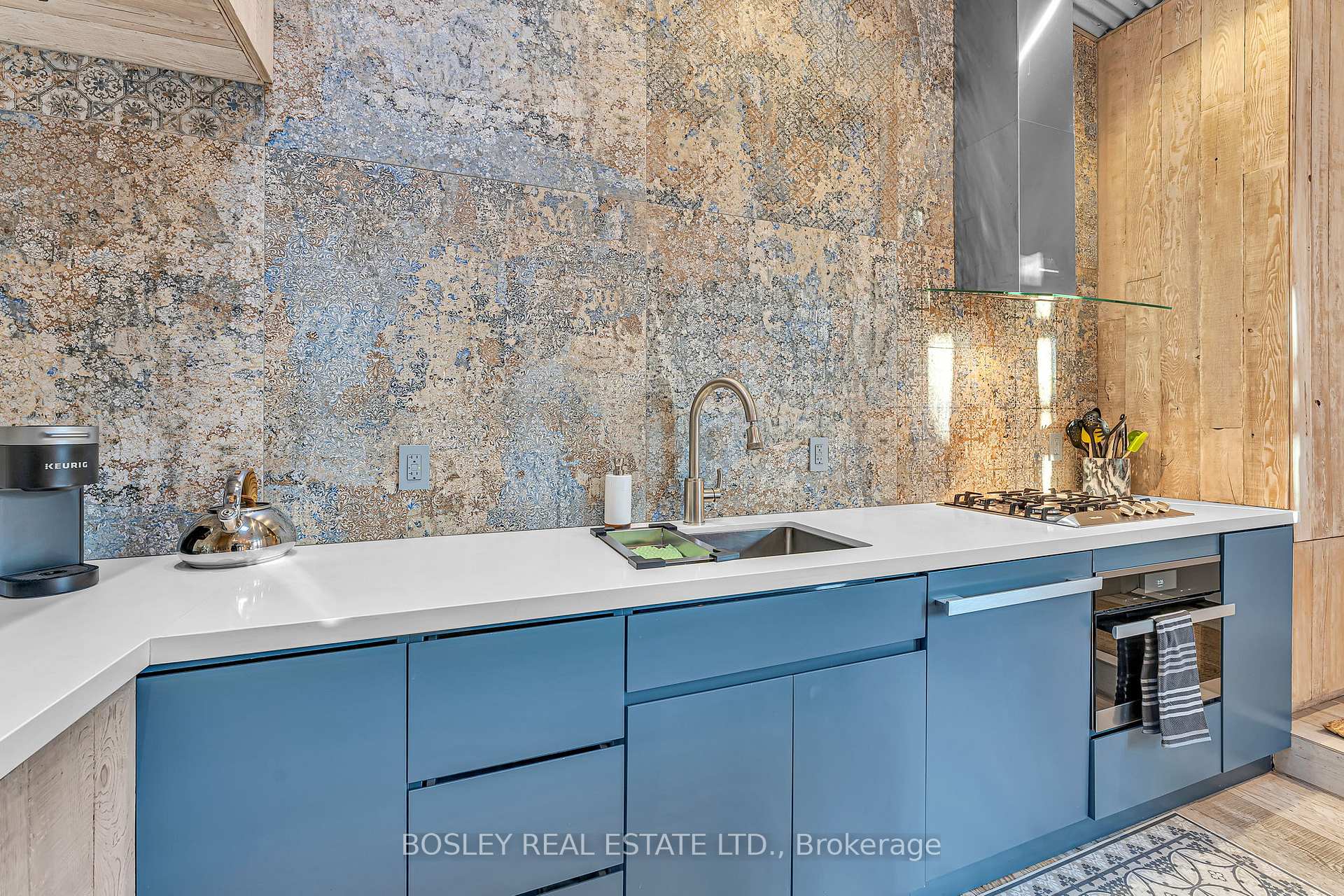 Photo 4 of 15 Peyton Lane, Toronto, South Riverdale — HOMEH