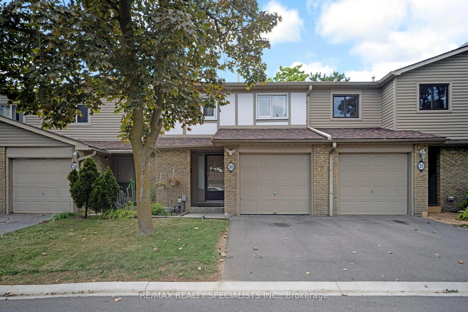 Photo 1 of 30 Greenwich Circle, Brampton, Northgate — HOMEH