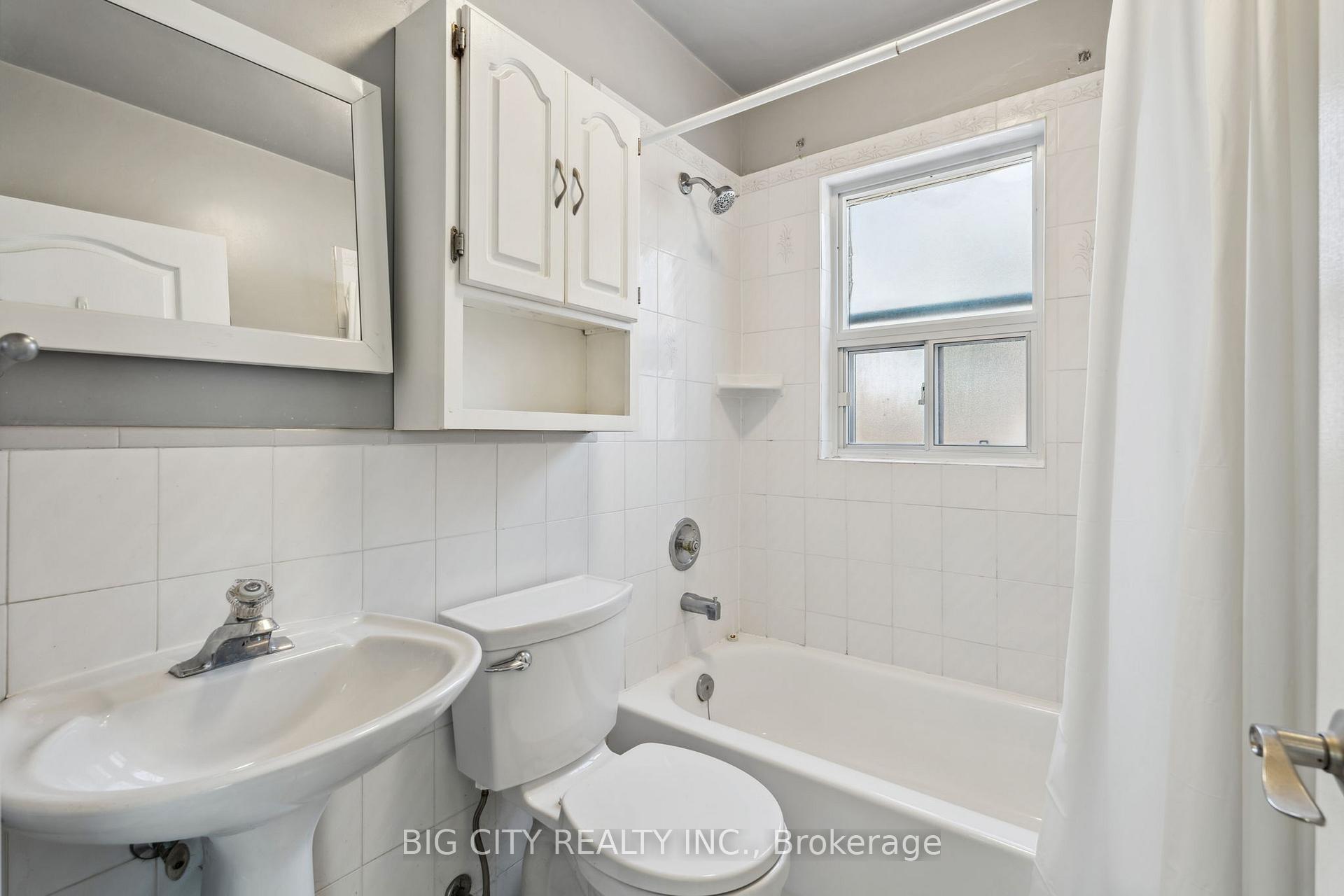 Photo 18 of Unit Main, 21 Amsterdam Avenue, Toronto, O'Connor-Parkview — HOMEH