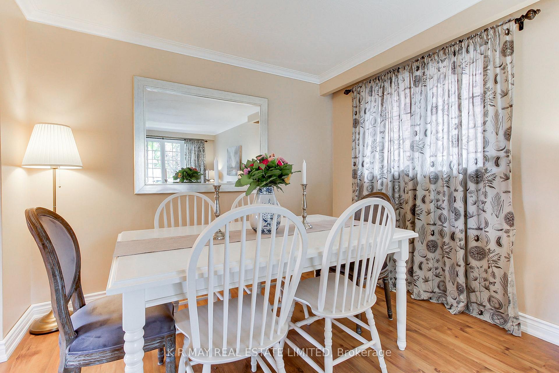 Photo 13 of 4 Mayhill Crescent, Scarborough, Woburn — HOMEH