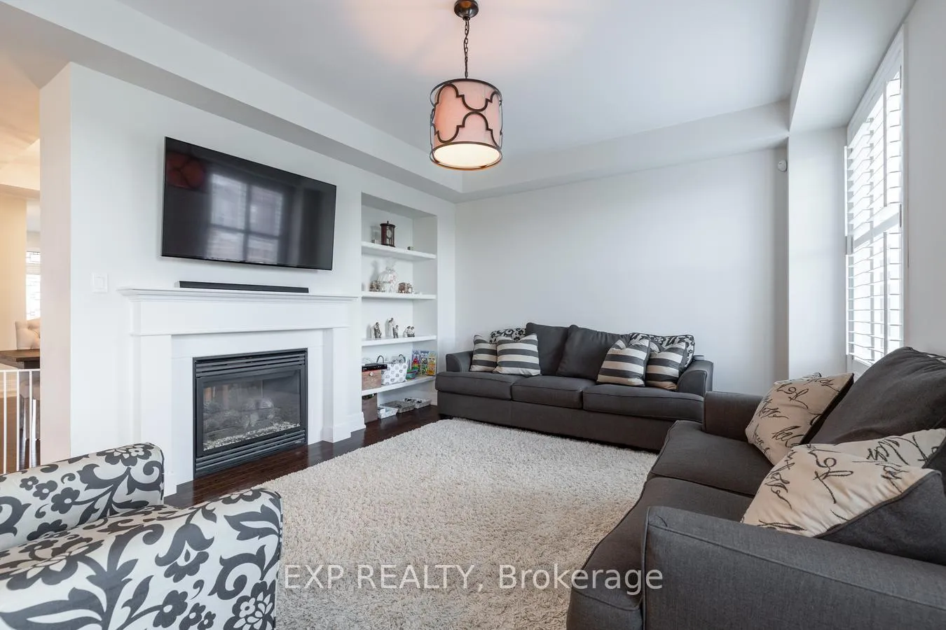 Photo 6 of Unit Upper, 8 Bannister Crescent, Brampton, Northwest Brampton — HOMEH