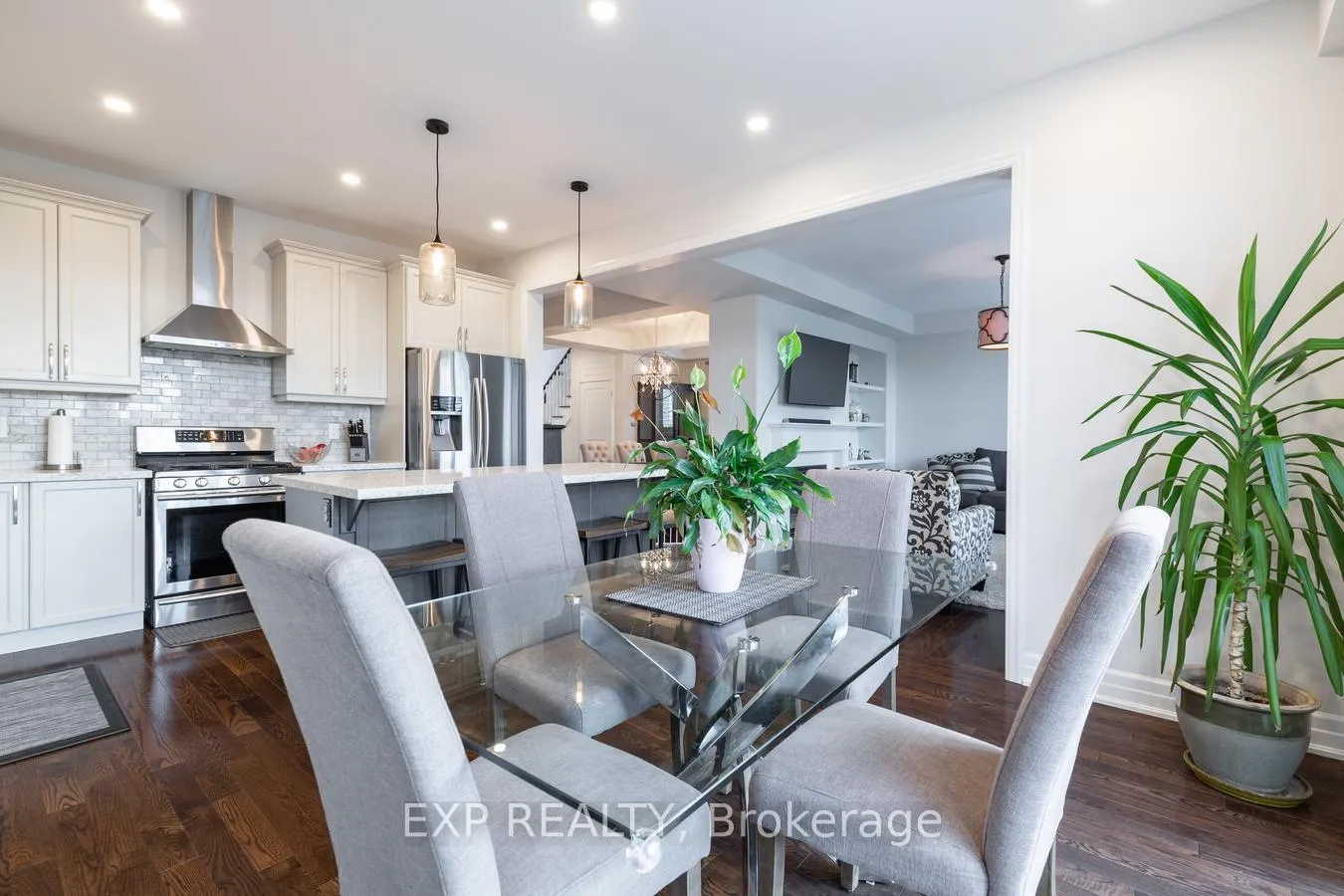 Photo 14 of Unit Upper, 8 Bannister Crescent, Brampton, Northwest Brampton — HOMEH