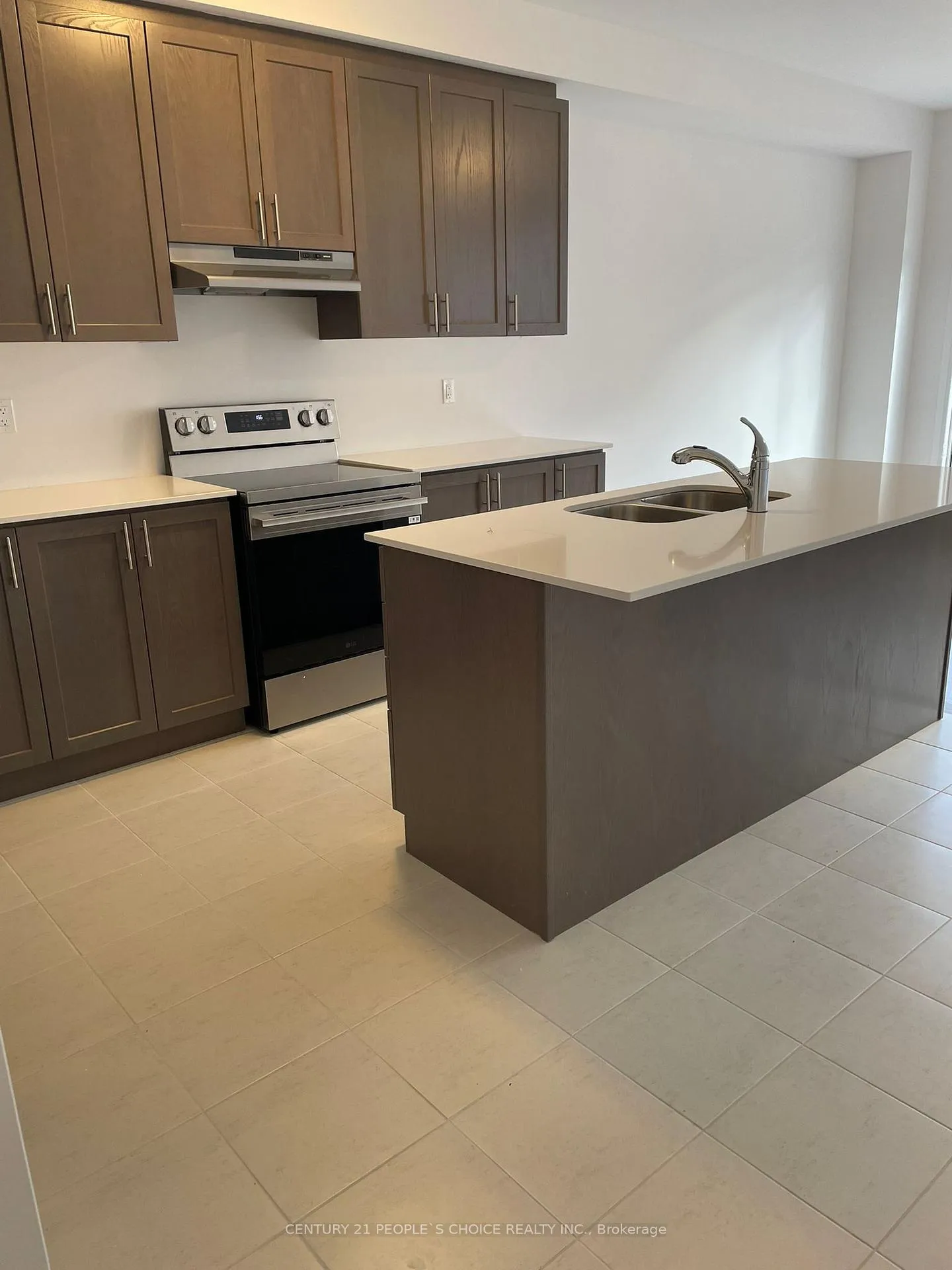 Photo 6 of 913 Douro Street, Stratford — HOMEH