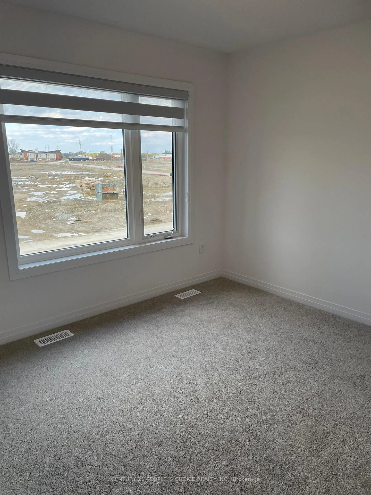 Photo 16 of 913 Douro Street, Stratford — HOMEH
