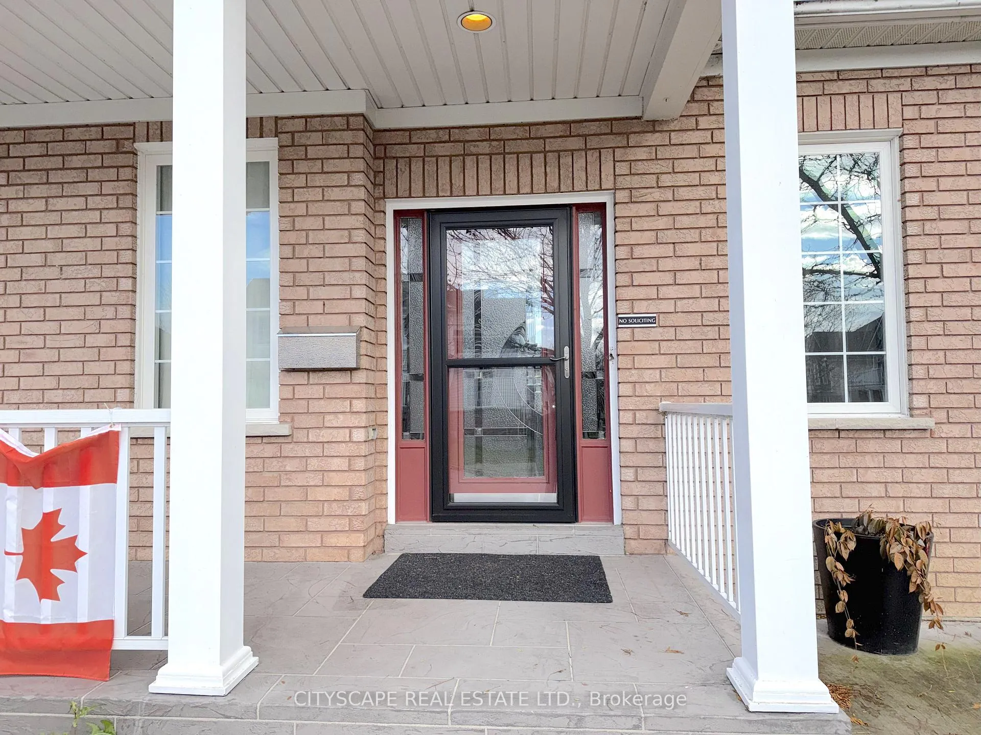 Photo 5 of 114 Hoile Drive, Ajax, South East — HOMEH