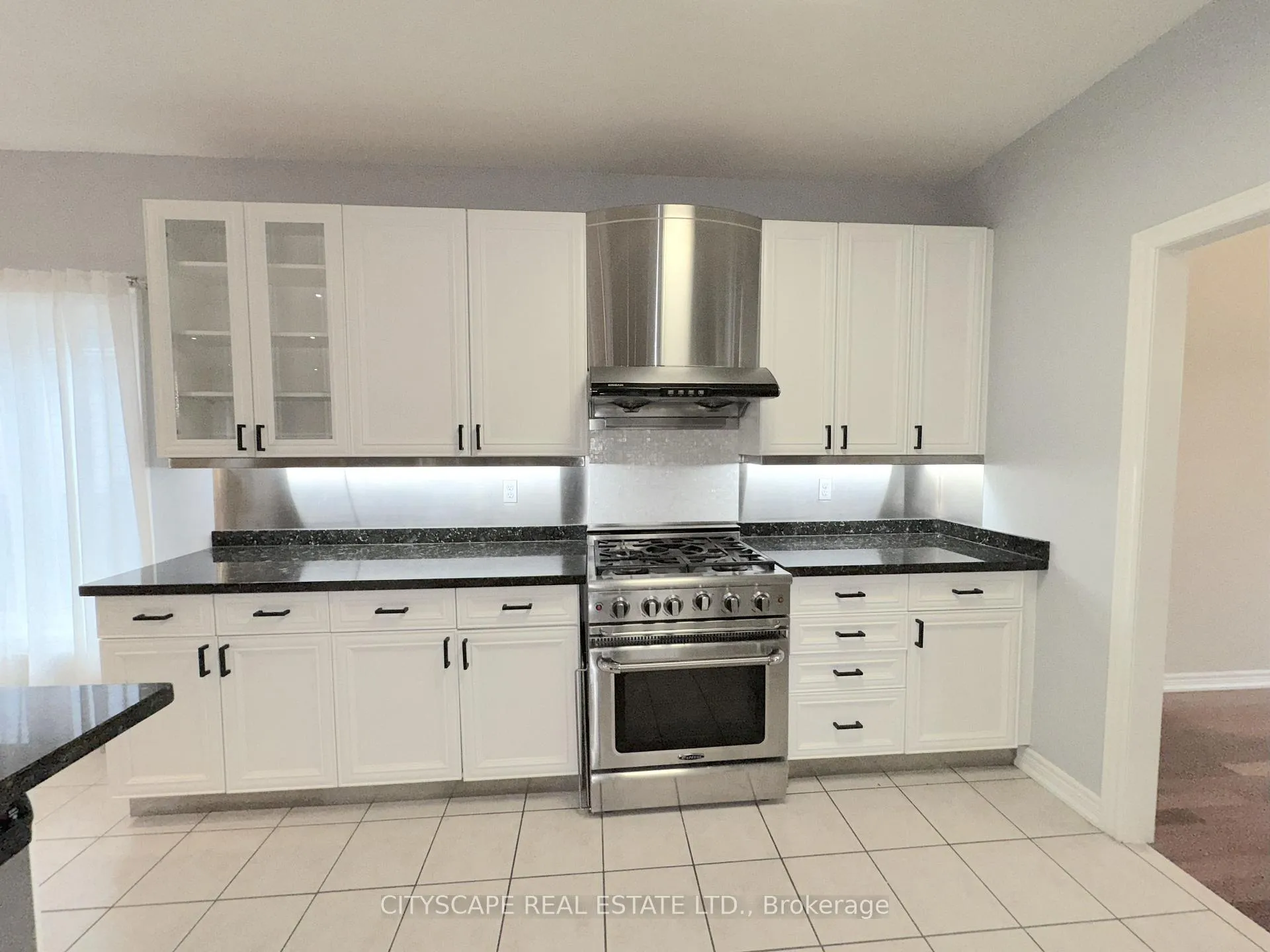 Photo 9 of 114 Hoile Drive, Ajax, South East — HOMEH