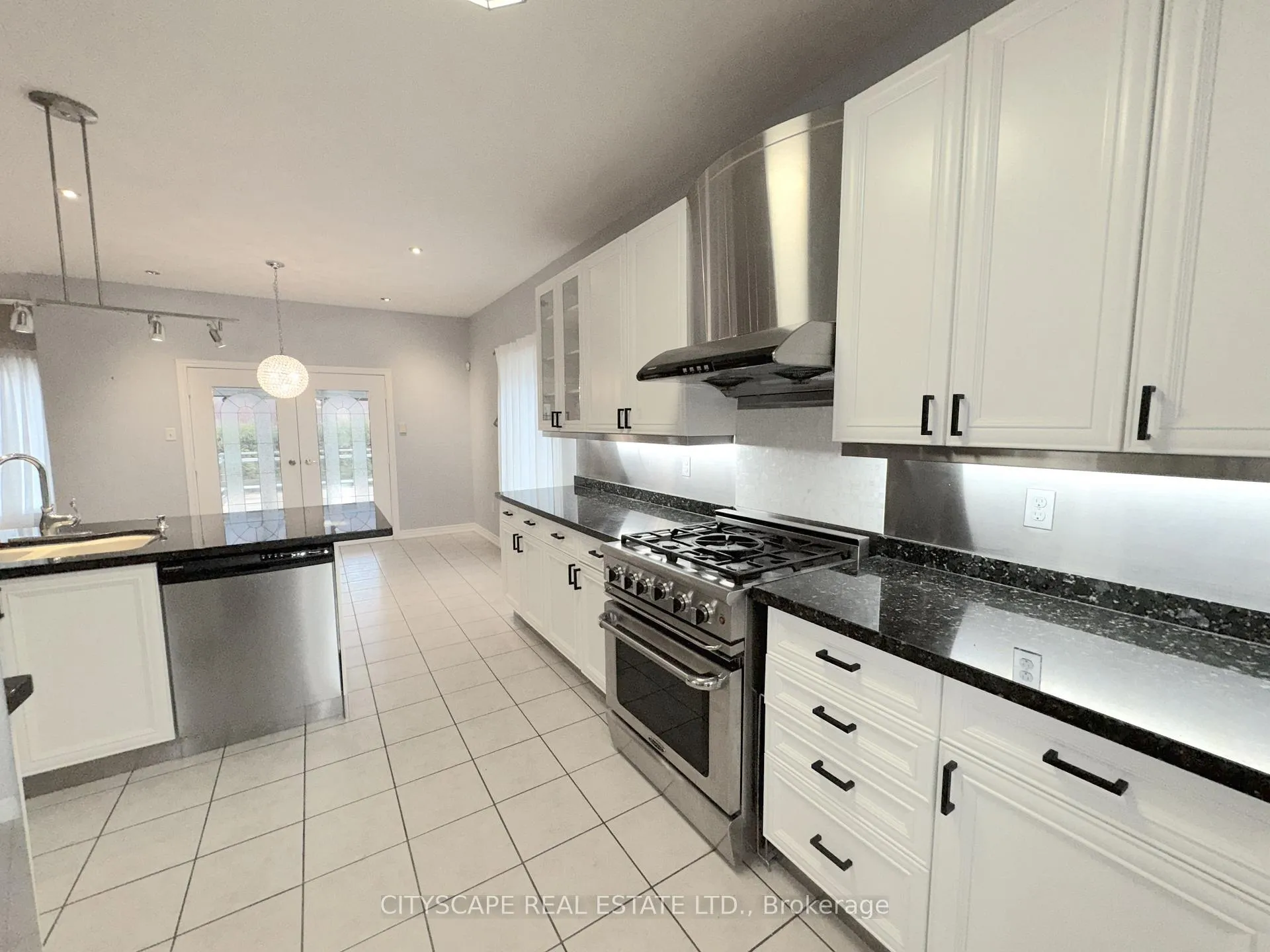Photo 10 of 114 Hoile Drive, Ajax, South East — HOMEH
