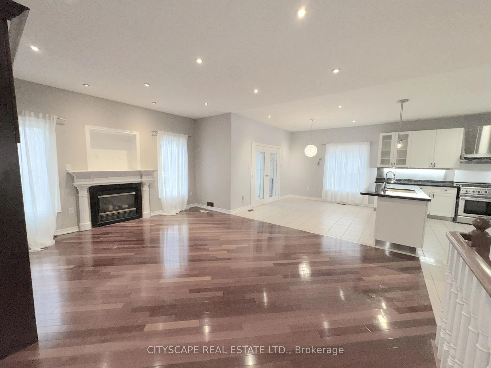 Photo 15 of 114 Hoile Drive, Ajax, South East — HOMEH