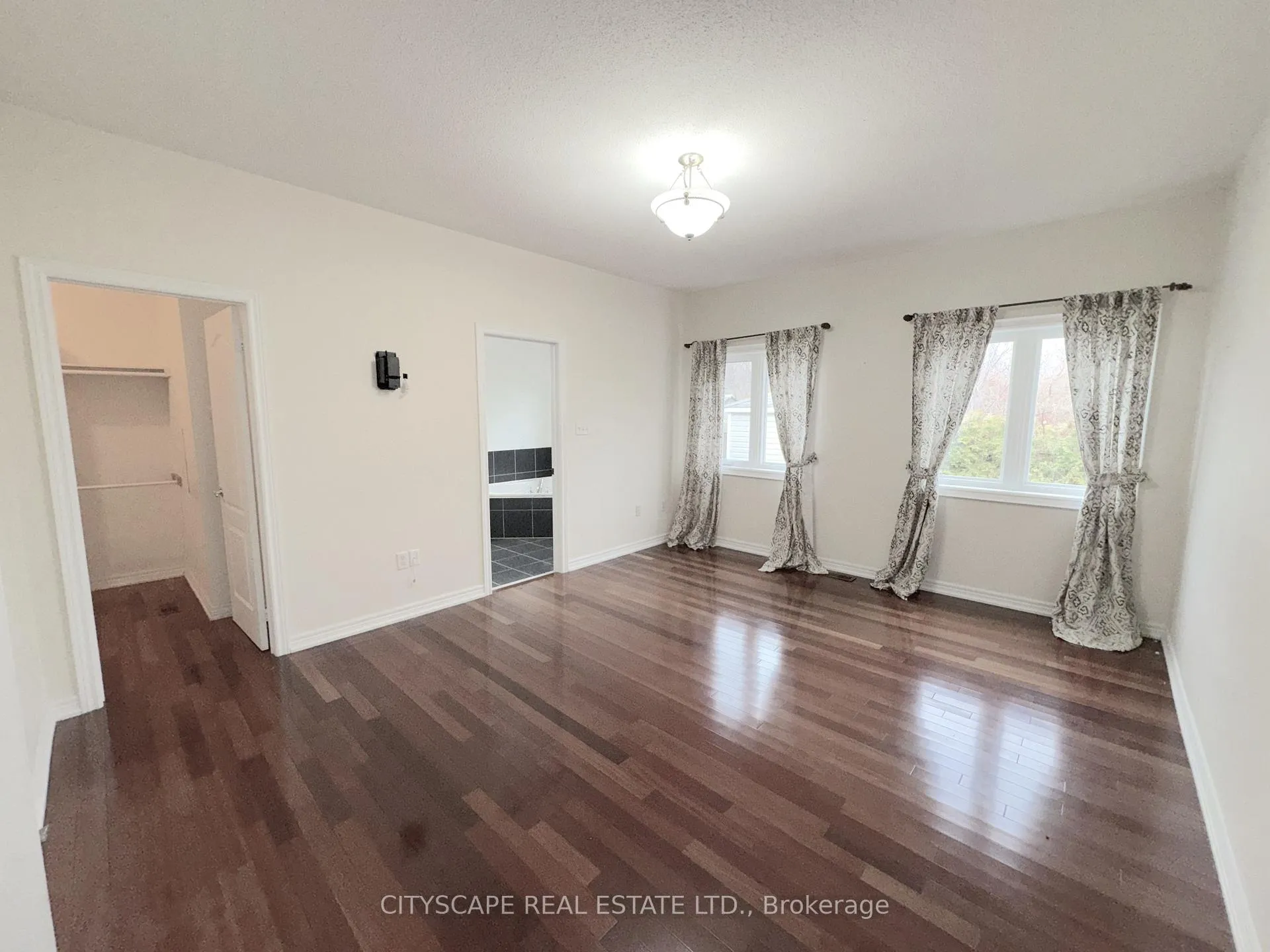 Photo 19 of 114 Hoile Drive, Ajax, South East — HOMEH