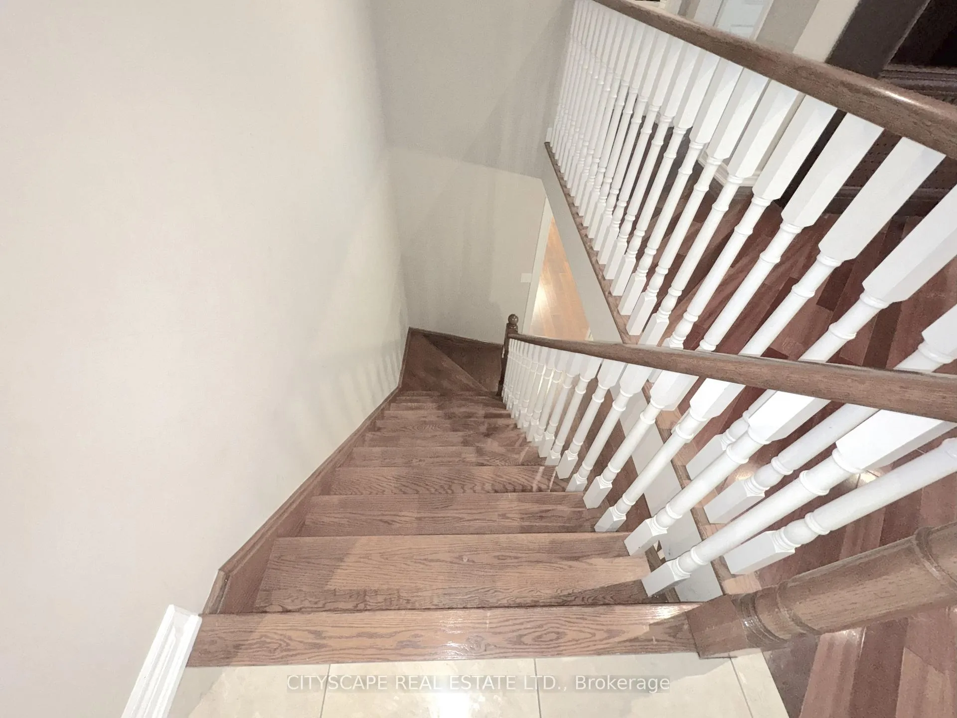 Photo 33 of 114 Hoile Drive, Ajax, South East — HOMEH