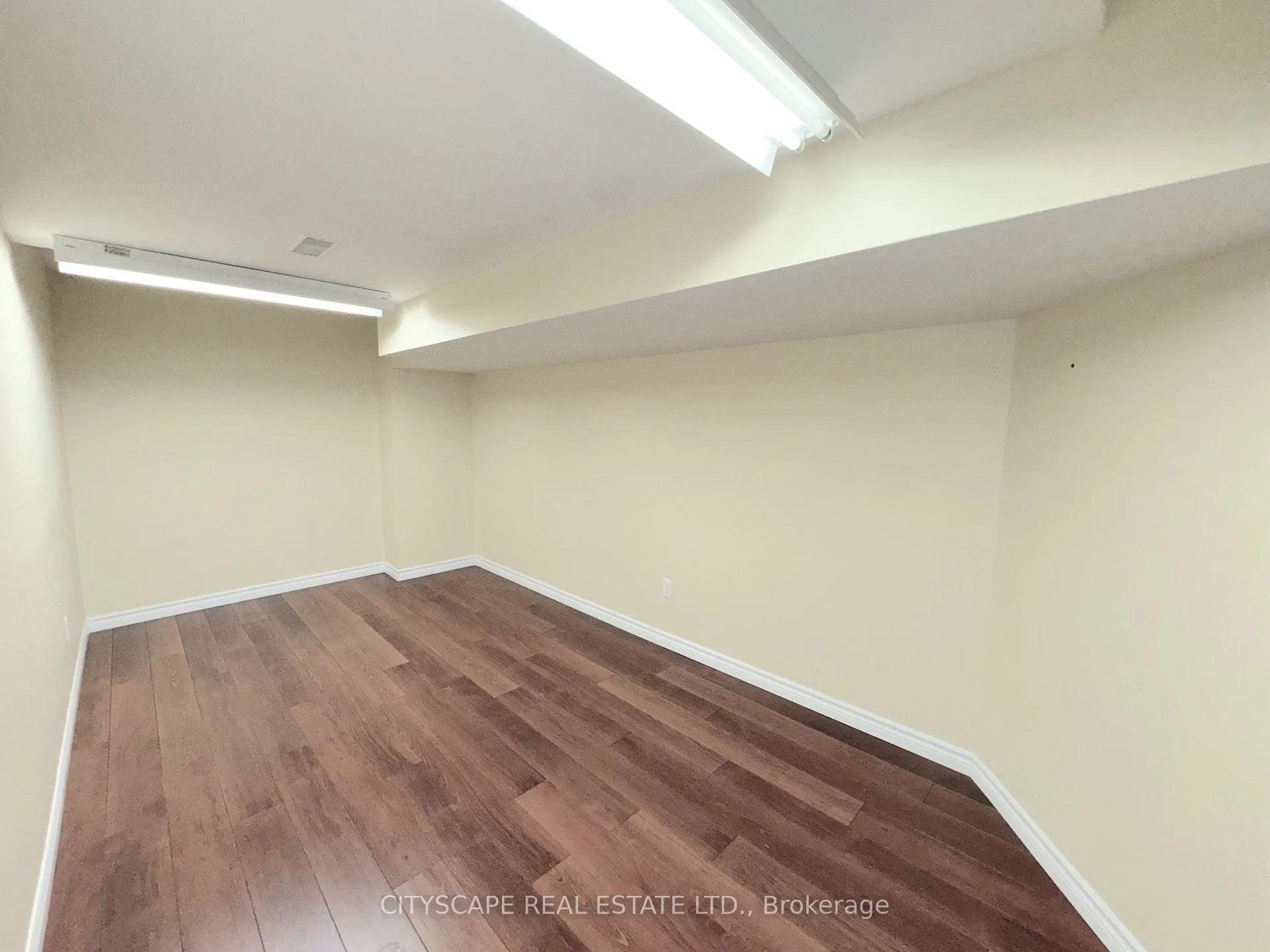 Photo 34 of 114 Hoile Drive, Ajax, South East — HOMEH