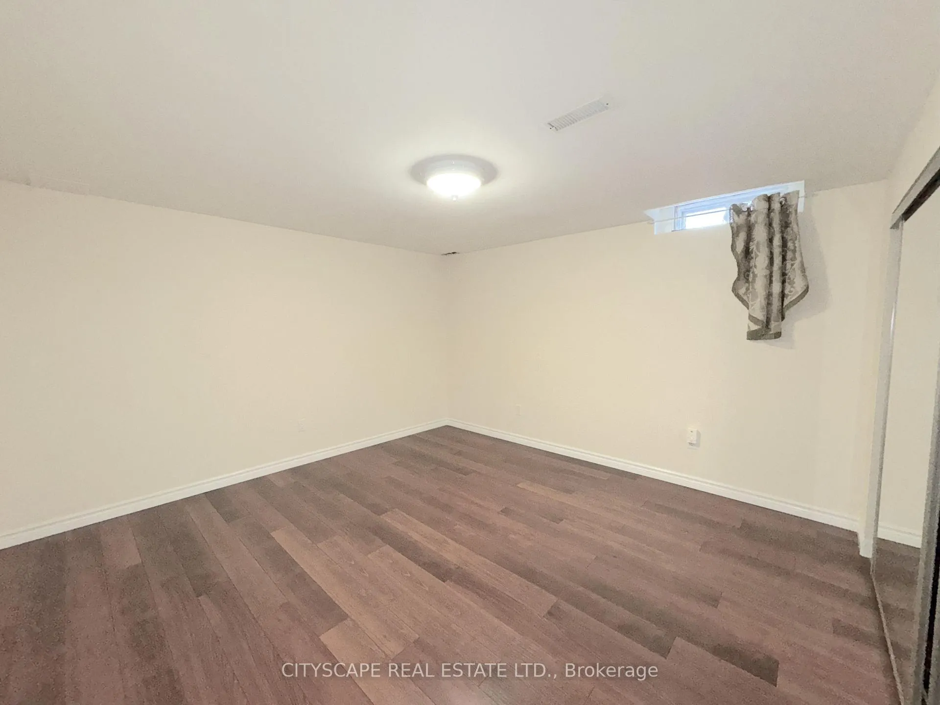Photo 37 of 114 Hoile Drive, Ajax, South East — HOMEH