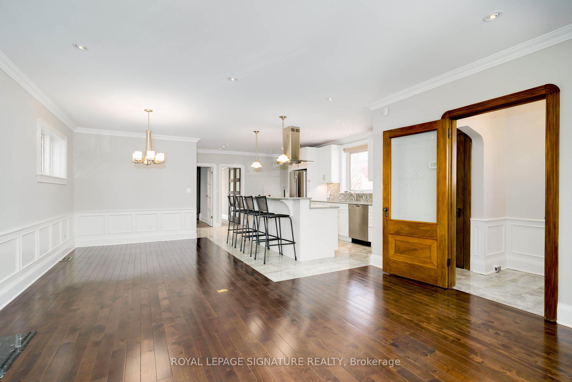 Photo 6 of 133 Chaplin Crescent, Toronto, Yonge-Eglinton — HOMEH