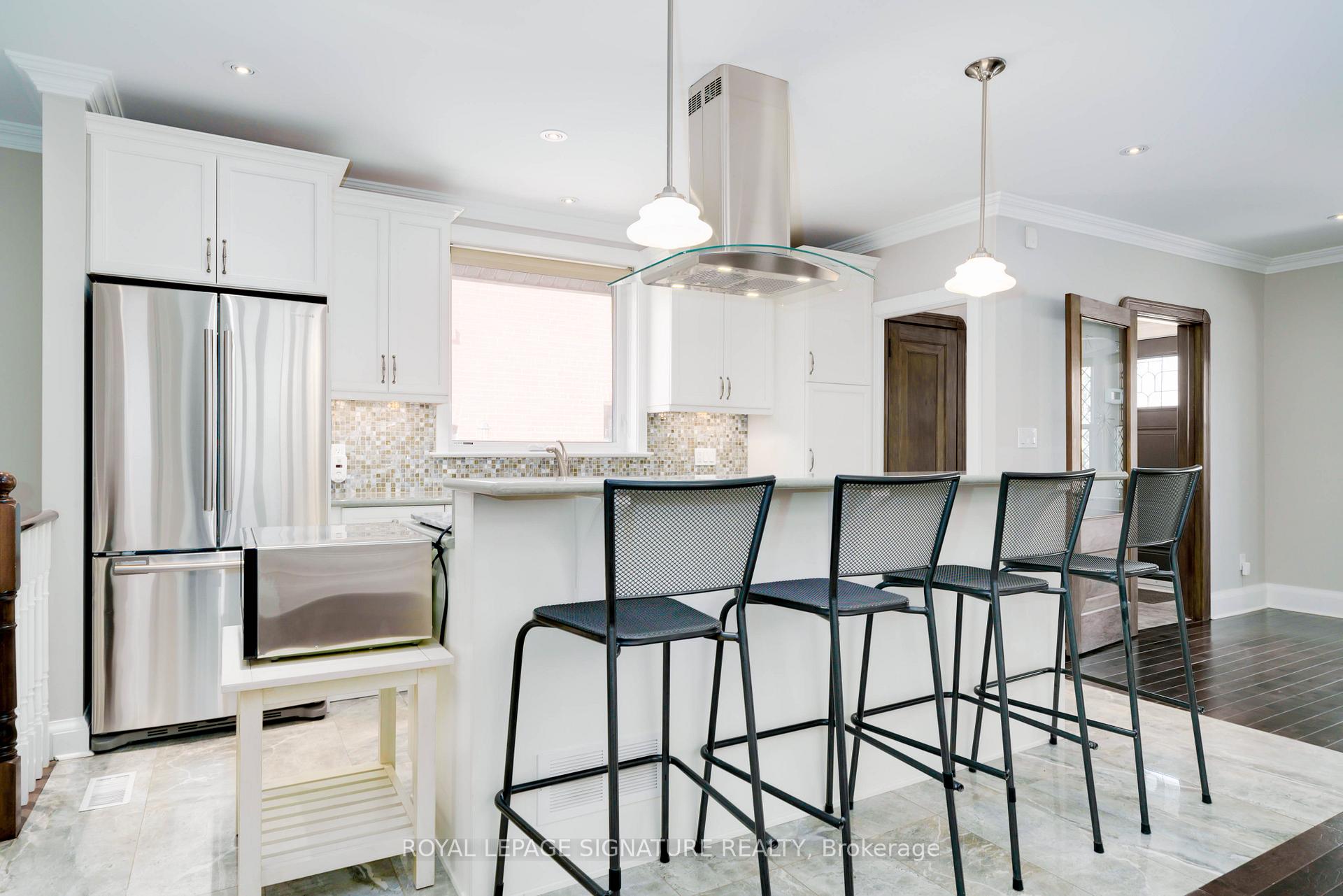Photo 16 of 133 Chaplin Crescent, Toronto, Yonge-Eglinton — HOMEH