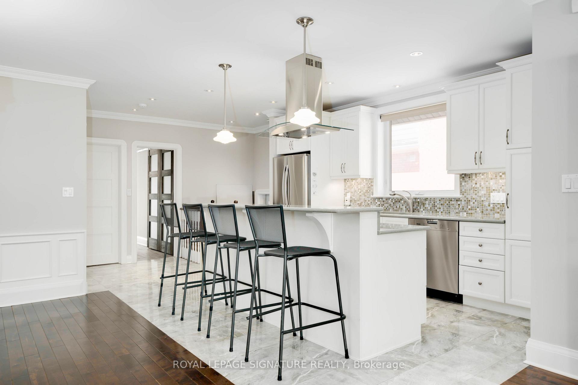 Photo 17 of 133 Chaplin Crescent, Toronto, Yonge-Eglinton — HOMEH