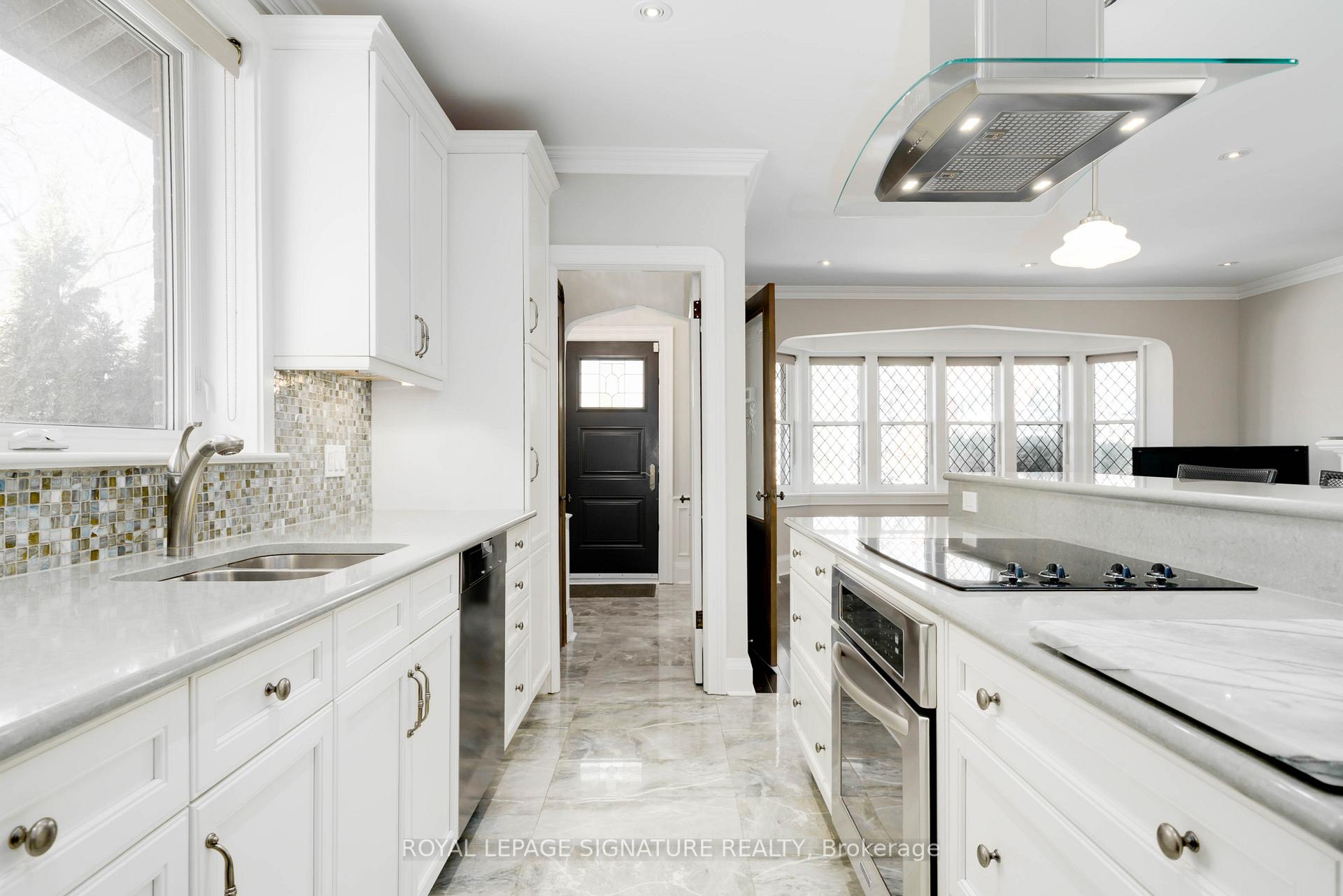 Photo 11 of 133 Chaplin Crescent, Toronto, Yonge-Eglinton — HOMEH