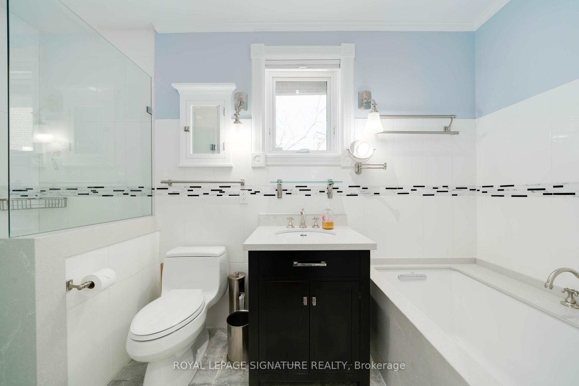 Photo 34 of 133 Chaplin Crescent, Toronto, Yonge-Eglinton — HOMEH