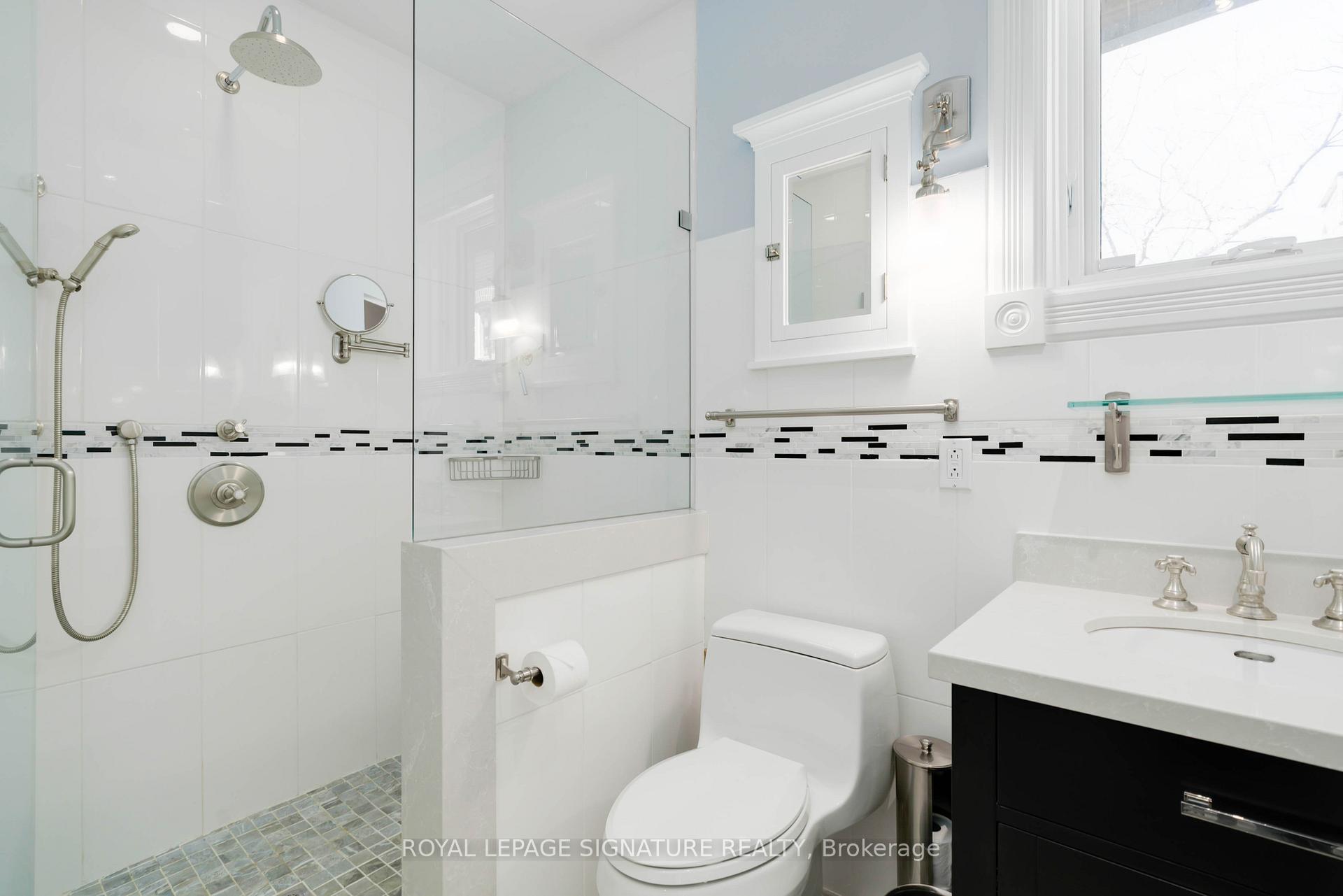Photo 19 of 133 Chaplin Crescent, Toronto, Yonge-Eglinton — HOMEH