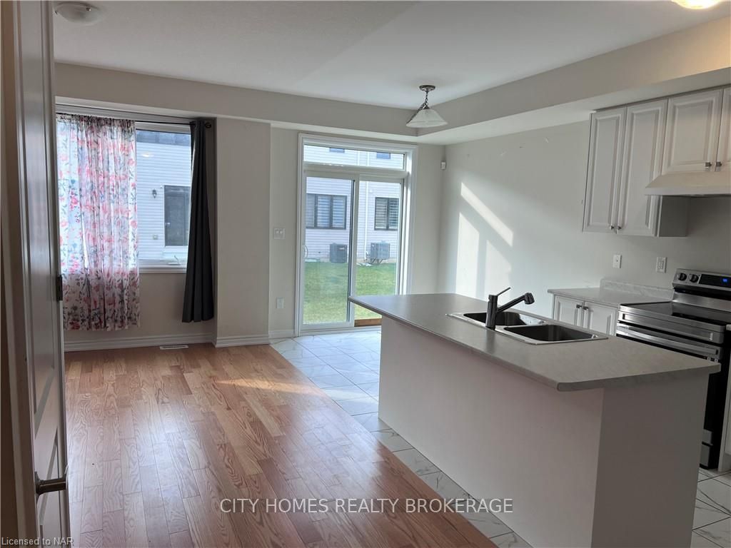 Photo 5 of 29 Ever Sweet Way, Thorold, Rolling Meadows — HOMEH