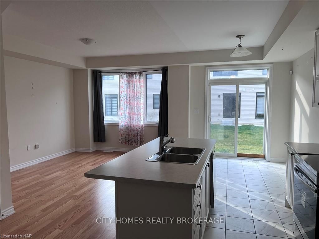Photo 7 of 29 Ever Sweet Way, Thorold, Rolling Meadows — HOMEH