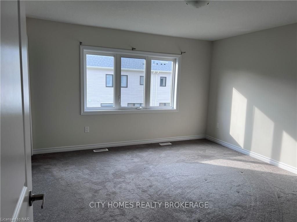 Photo 8 of 29 Ever Sweet Way, Thorold, Rolling Meadows — HOMEH